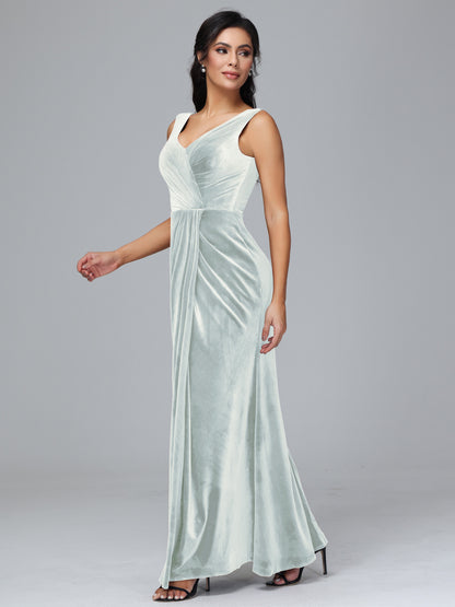 V Neck Velvet Plus Size Bridesmaid Dress With Slit