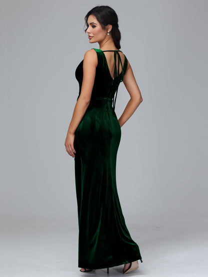 V Neck Velvet Plus Size Bridesmaid Dress With Slit