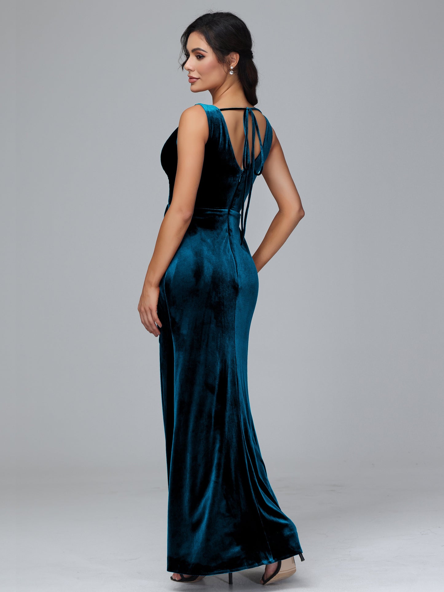 V Neck Velvet Plus Size Bridesmaid Dress With Slit