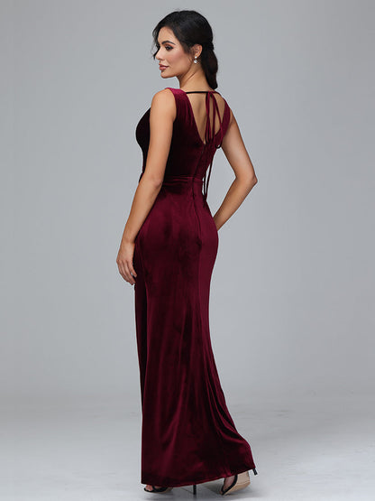 V Neck Velvet Plus Size Bridesmaid Dress With Slit