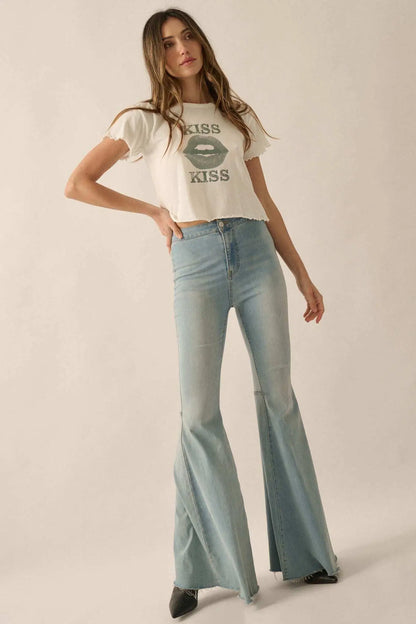 Kiss Kiss Cropped Lettuce-Edge Graphic Baby Tee