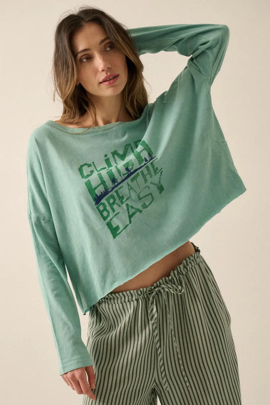 Climb High Cropped Long-Sleeve Graphic Tee