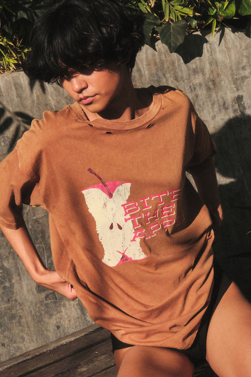 Bite the Apple Distressed Oversize Graphic Tee