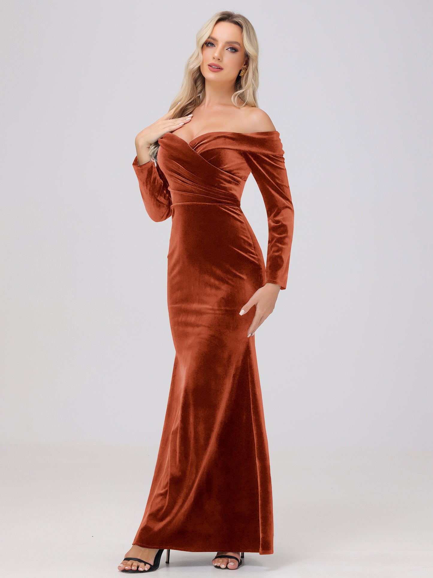 Off the Shoulder Sheath Long Sleeves Velvet Bridesmaid Dresses