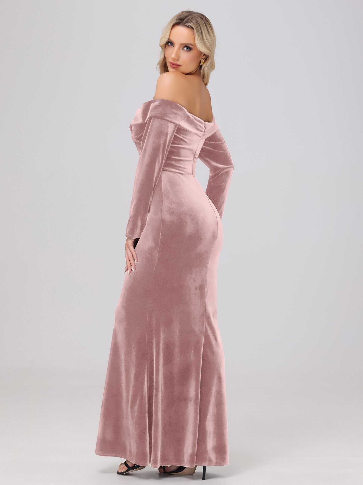 Off the Shoulder Sheath Long Sleeves Velvet Bridesmaid Dresses