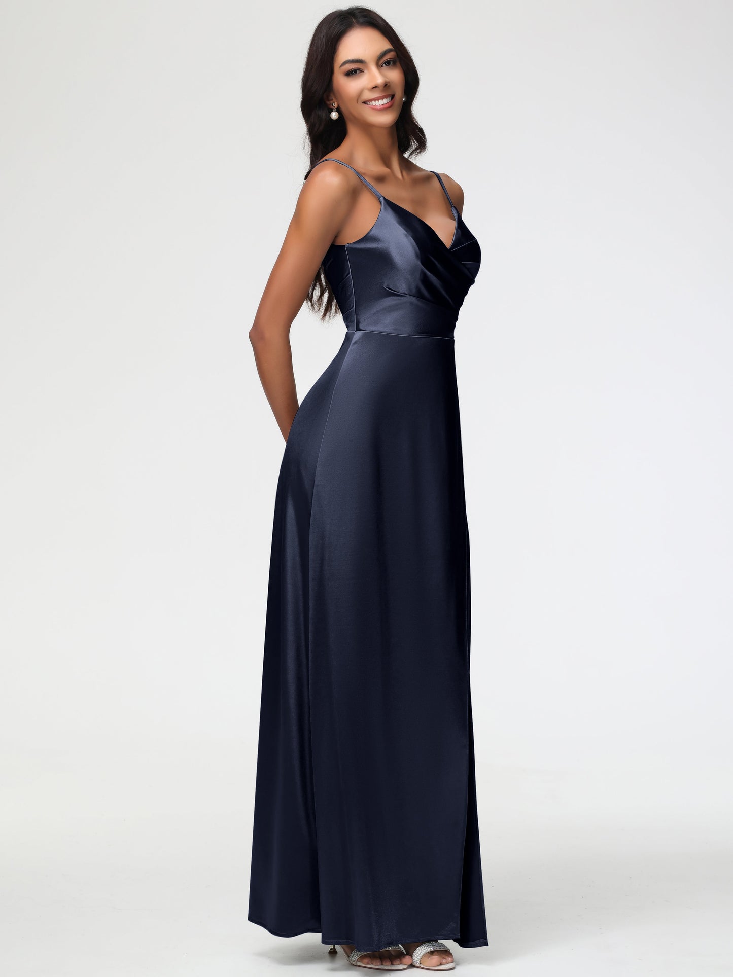 Dark Navy Blue Bridesmaid Dresses Spaghetti Straps Pleated Sleeveless V-Neck Long Stretch Satin Bridesmaid Dresses