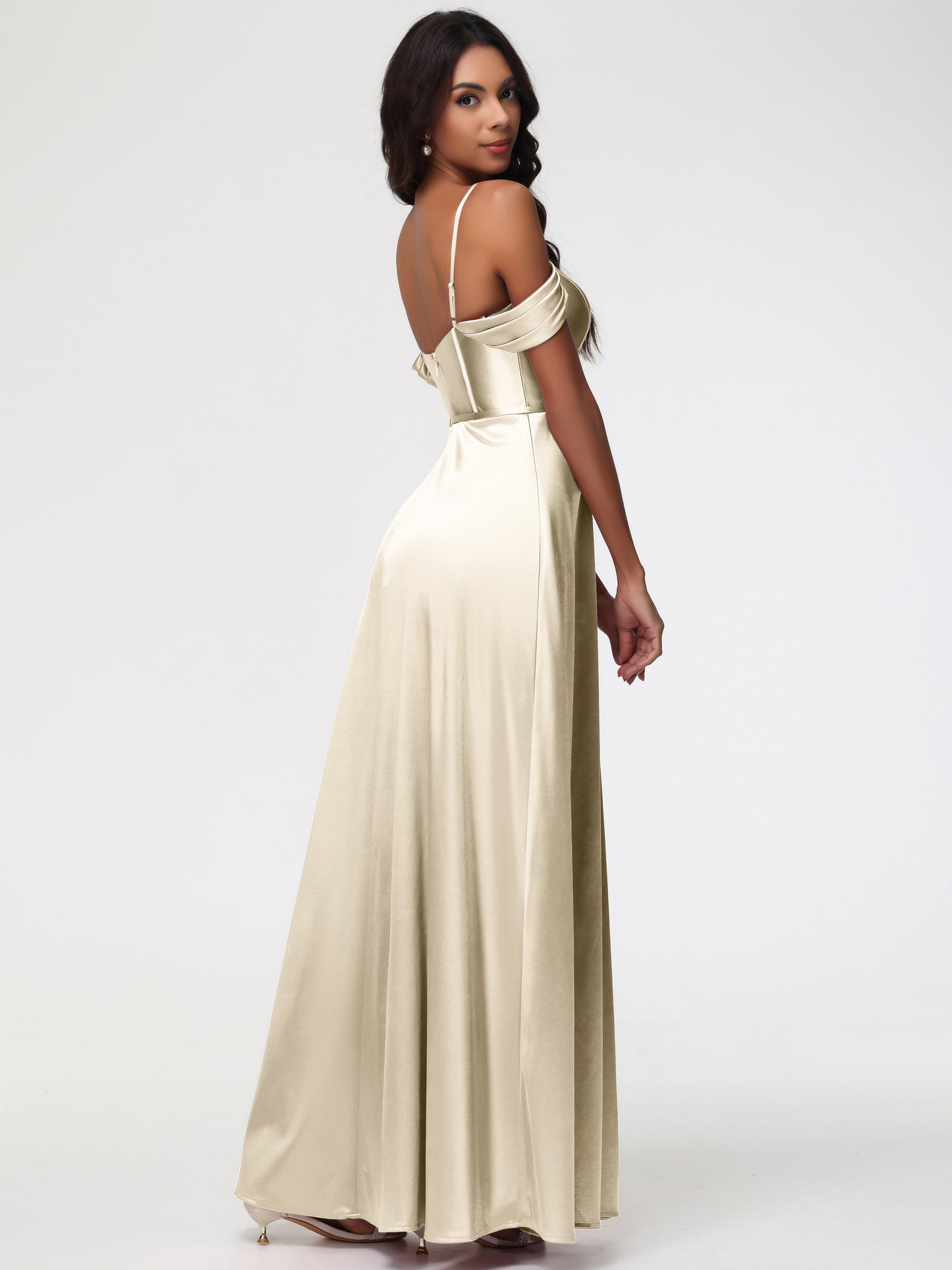 Champagne Bridesmaid Dresses Off The Shoulder Sweetheart Spaghetti Straps Long Stretch Satin Bridesmaid Dress