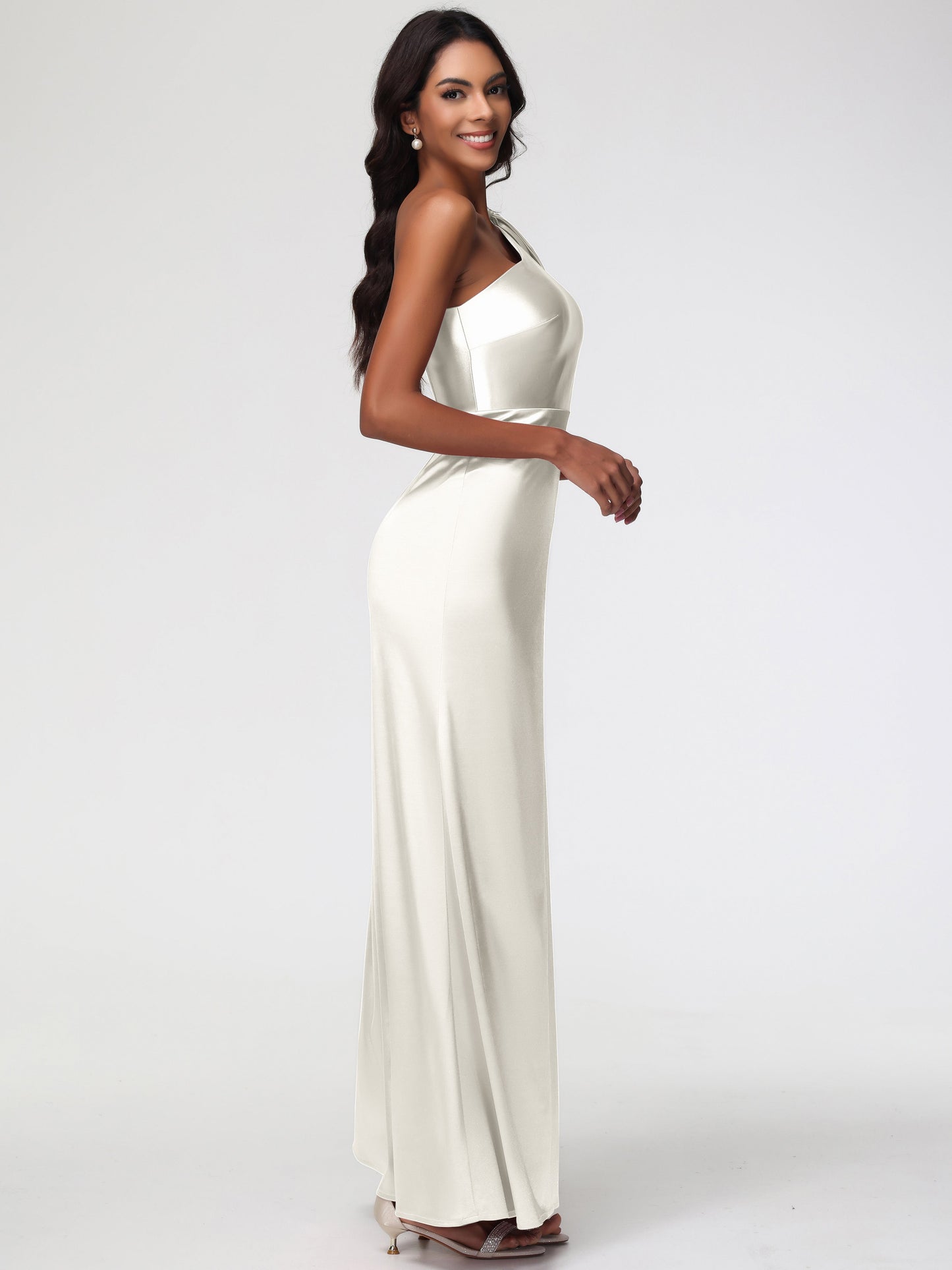 Ivory Bridesmaids Dresses Elegant One Shoulder Stretch Satin Sleeveless Sheath/Column Bridesmaid Dresses