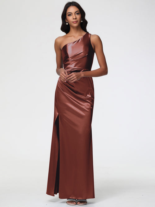 Dark Terracotta Bridesmaid Dresses One Shoulder Ruched Sleeveless Sheath/Column Floor Length Bridesmaid Dresses With Slit