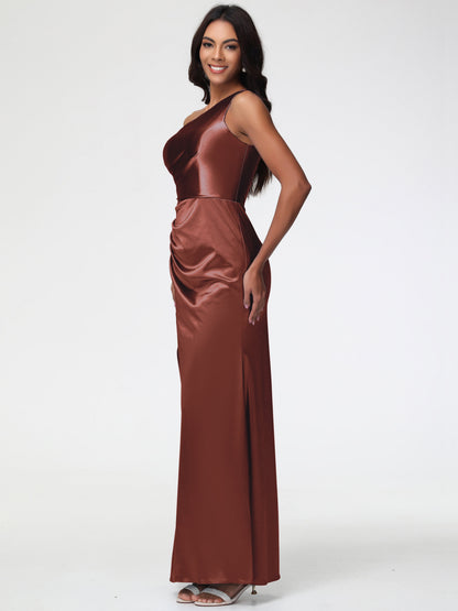 Dark Terracotta Bridesmaid Dresses One Shoulder Ruched Sleeveless Sheath/Column Floor Length Bridesmaid Dresses With Slit