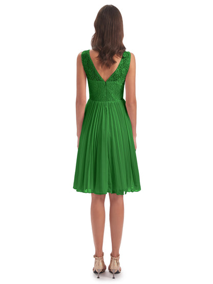 Eleanor Knee Length Scoop Sleeveless Lace Bridesmaid Dresses