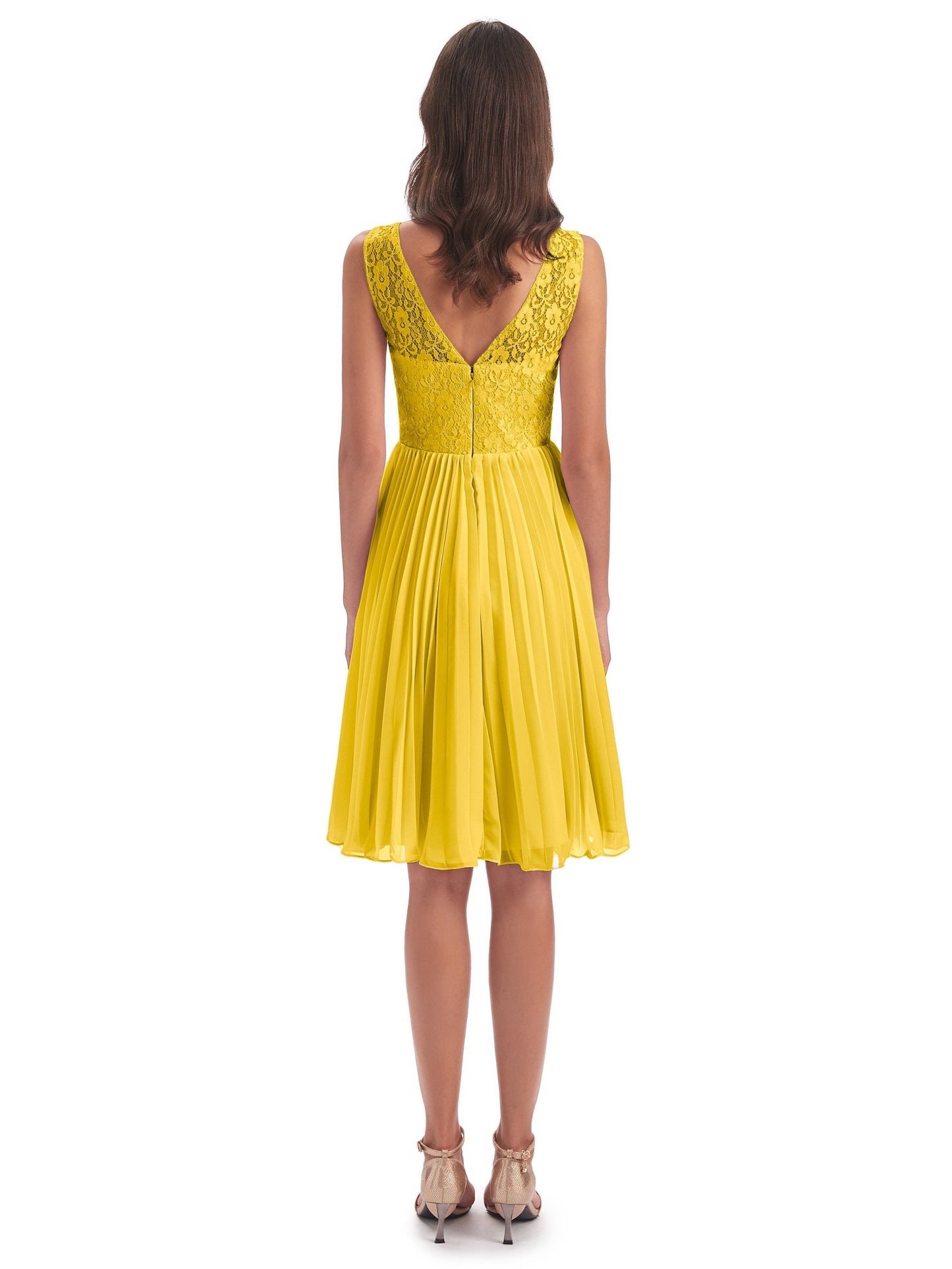 Eleanor Knee Length Scoop Sleeveless Lace Bridesmaid Dresses