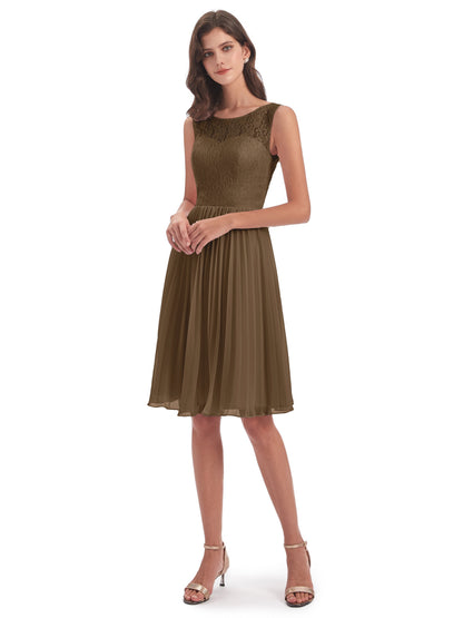 Eleanor Knee Length Scoop Sleeveless Lace Bridesmaid Dresses