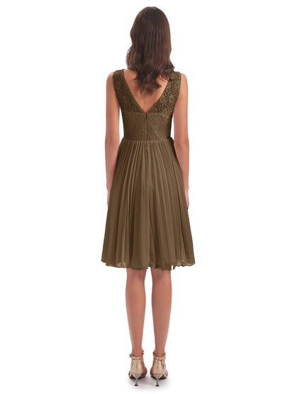 Eleanor Knee Length Scoop Sleeveless Lace Bridesmaid Dresses