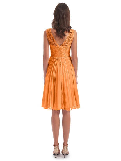 Eleanor Knee Length Scoop Sleeveless Lace Bridesmaid Dresses